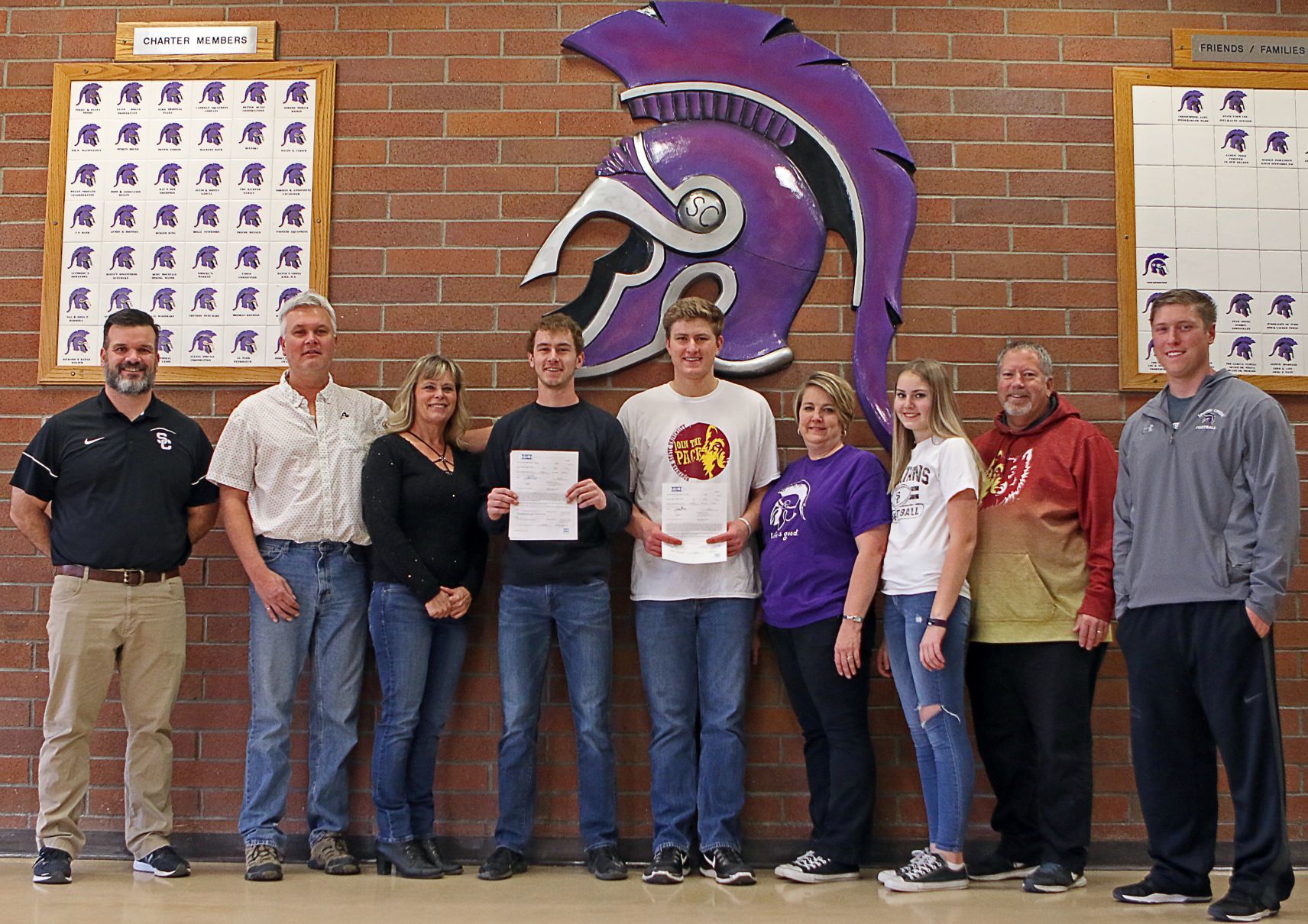 Dakota Larson, Jake Oliphant Signings